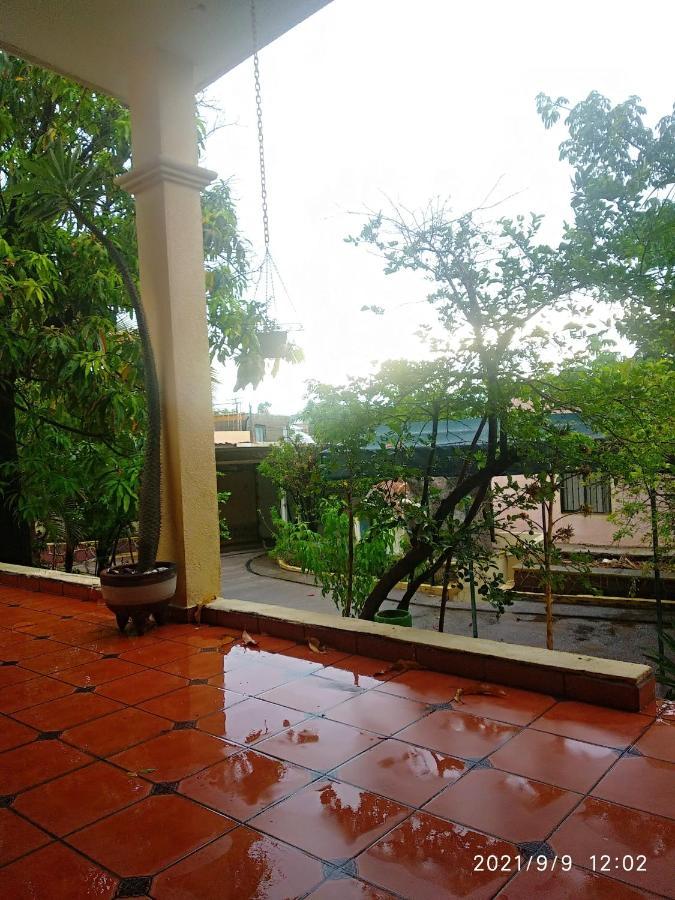 Room In Guest Room - Padrinos Hostal La Paz Full House Экстерьер фото